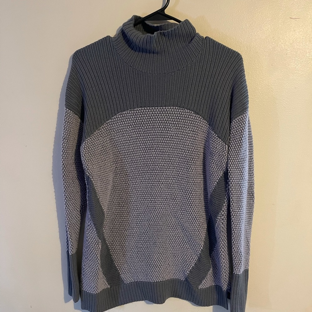 Lululemon sweater